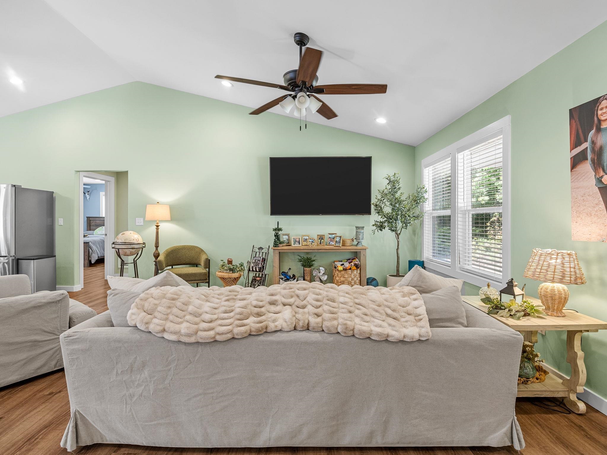 360 Greenwood Road Landrum, SC 29356 - Photo 6 of 48 Gallery Image 6