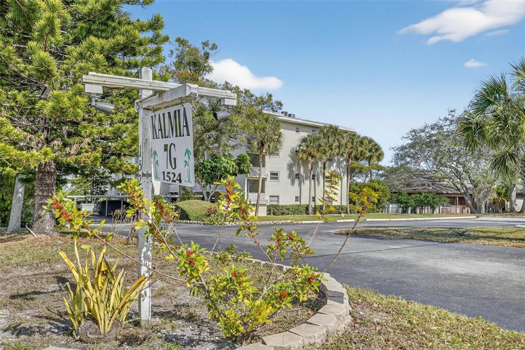 1524 Lakeview Road, Unit 402 Clearwater, FL 33756 - Photo 11 of 37