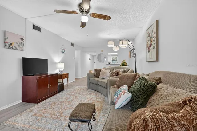 $140,000 | 1524 Lakeview Road, Unit 402, Clearwater, FL 33756