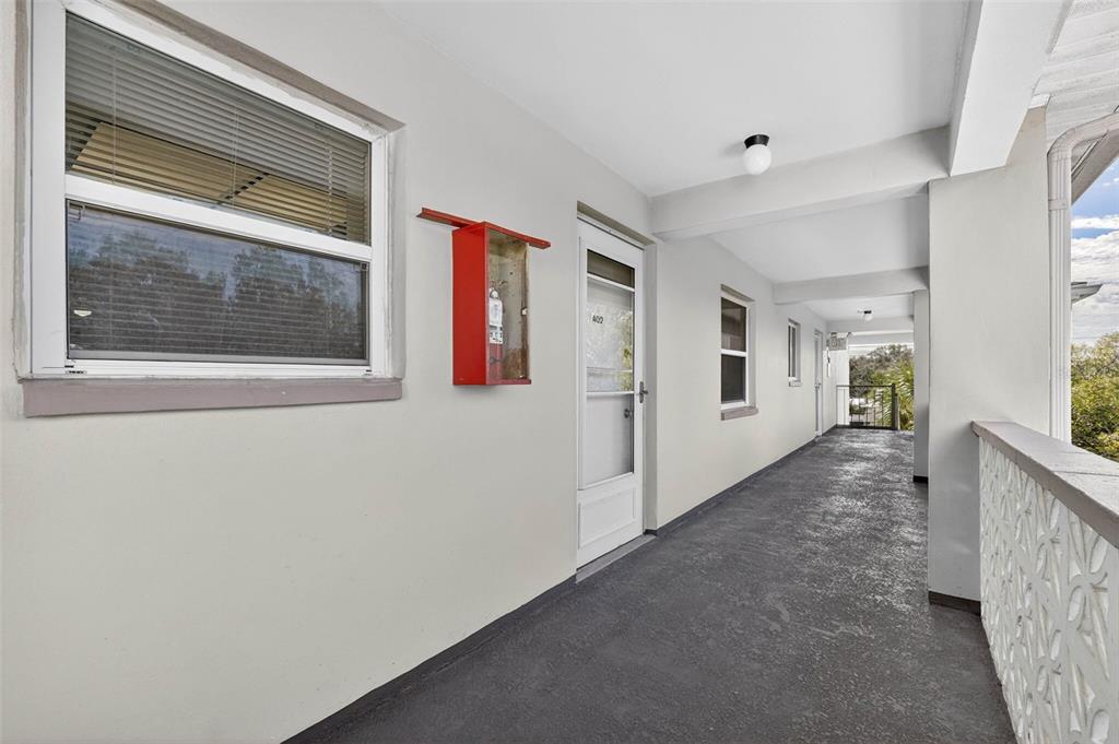 1524 Lakeview Road, Unit 402 Clearwater, FL 33756 - Photo 2 of 37