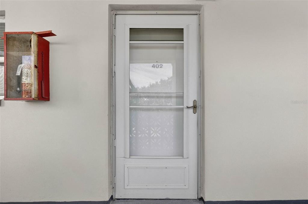 1524 Lakeview Road, Unit 402 Clearwater, FL 33756 - Photo 4 of 37