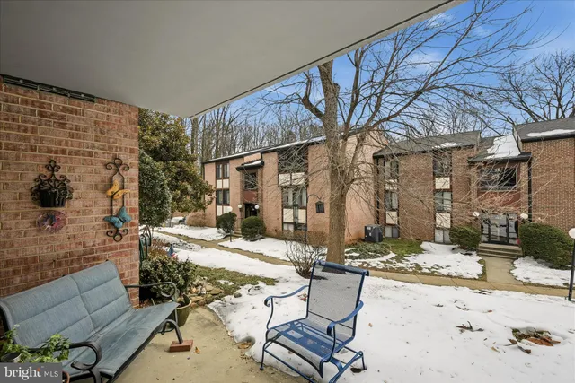 $320,000 | 3109 Buccaneer Court, Unit 1, Fairfax, VA 22031