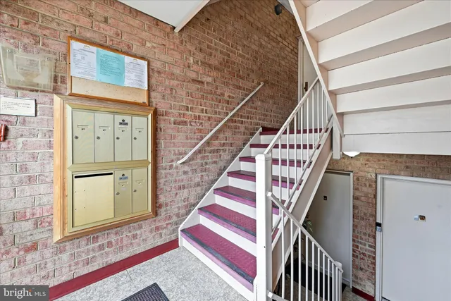 $320,000 | 3109 Buccaneer Court, Unit 1, Fairfax, VA 22031