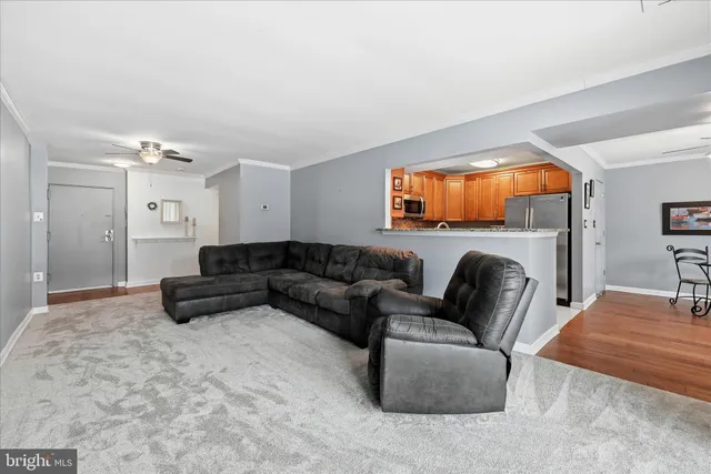 $320,000 | 3109 Buccaneer Court, Unit 1, Fairfax, VA 22031