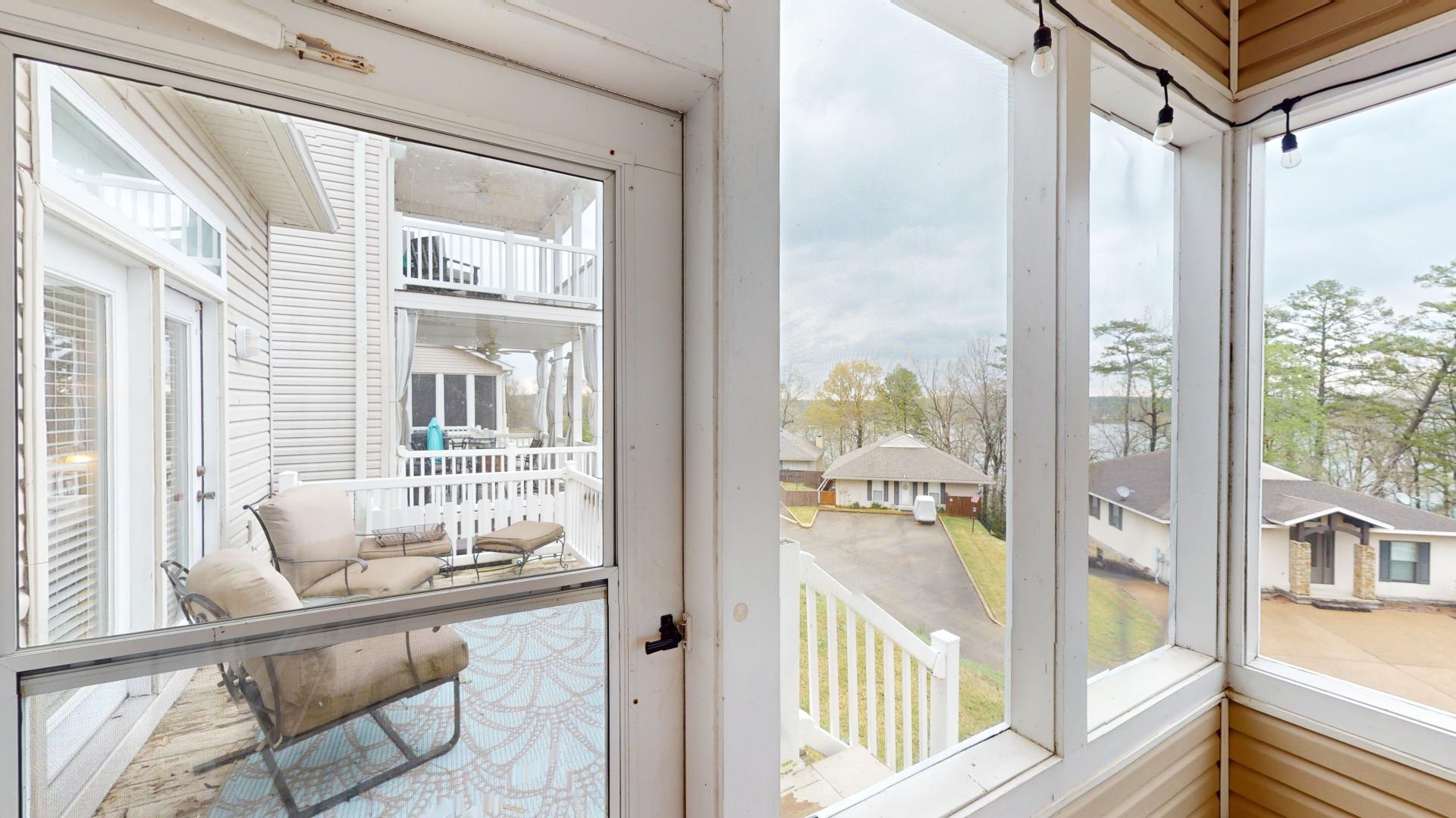 19 Aqua Drive Iuka, MS 38852 - Photo 20 of 33 a view of a balcony and wooden floor