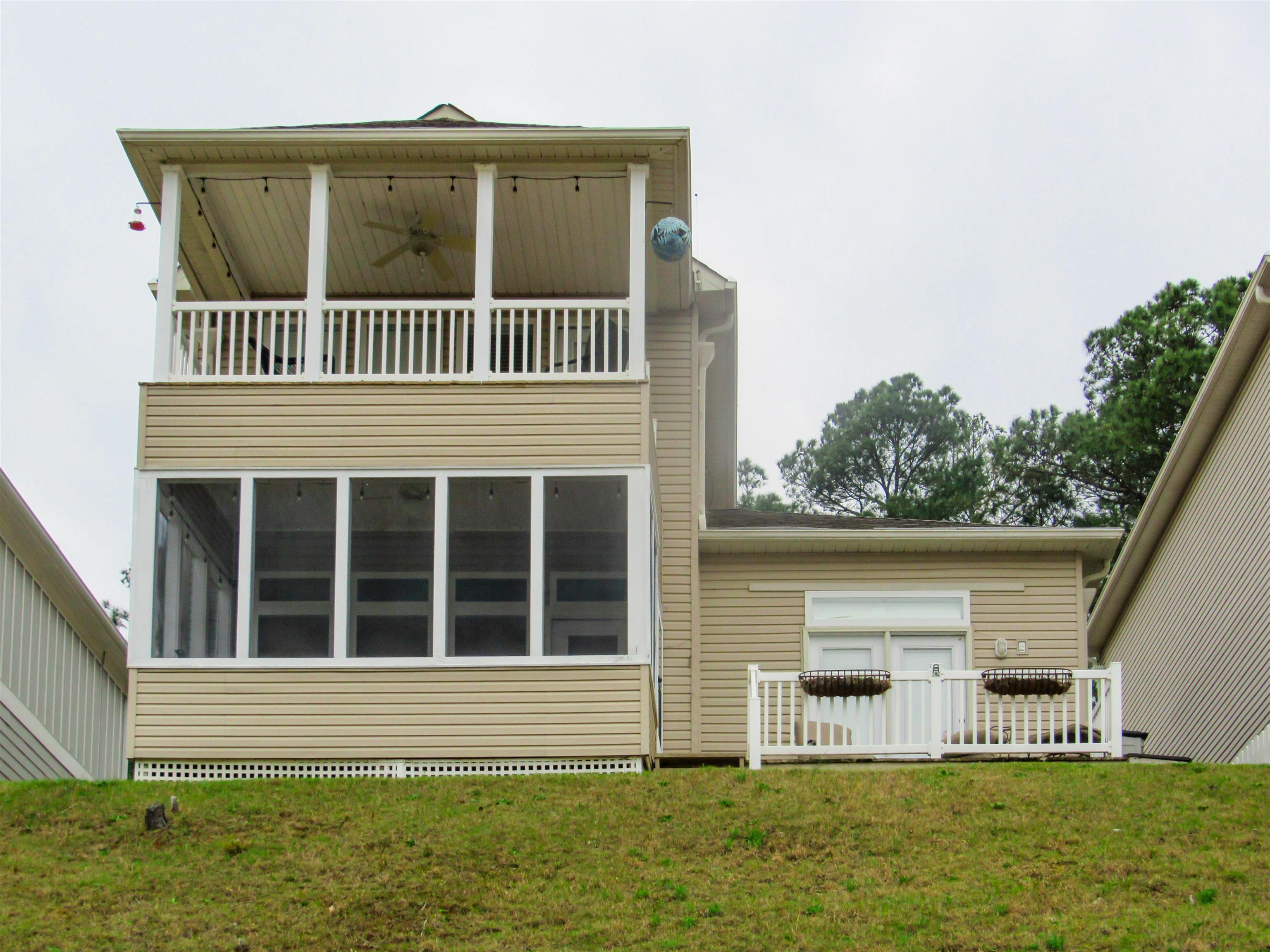 19 Aqua Drive Iuka, MS 38852 - Photo 2 of 33 a view of a house with a yard