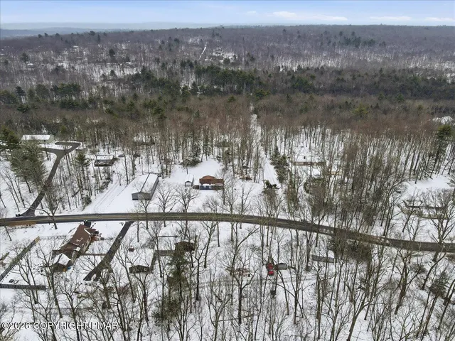 $379,000 | 481 Wooddale Road, East Stroudsburg, PA 18302