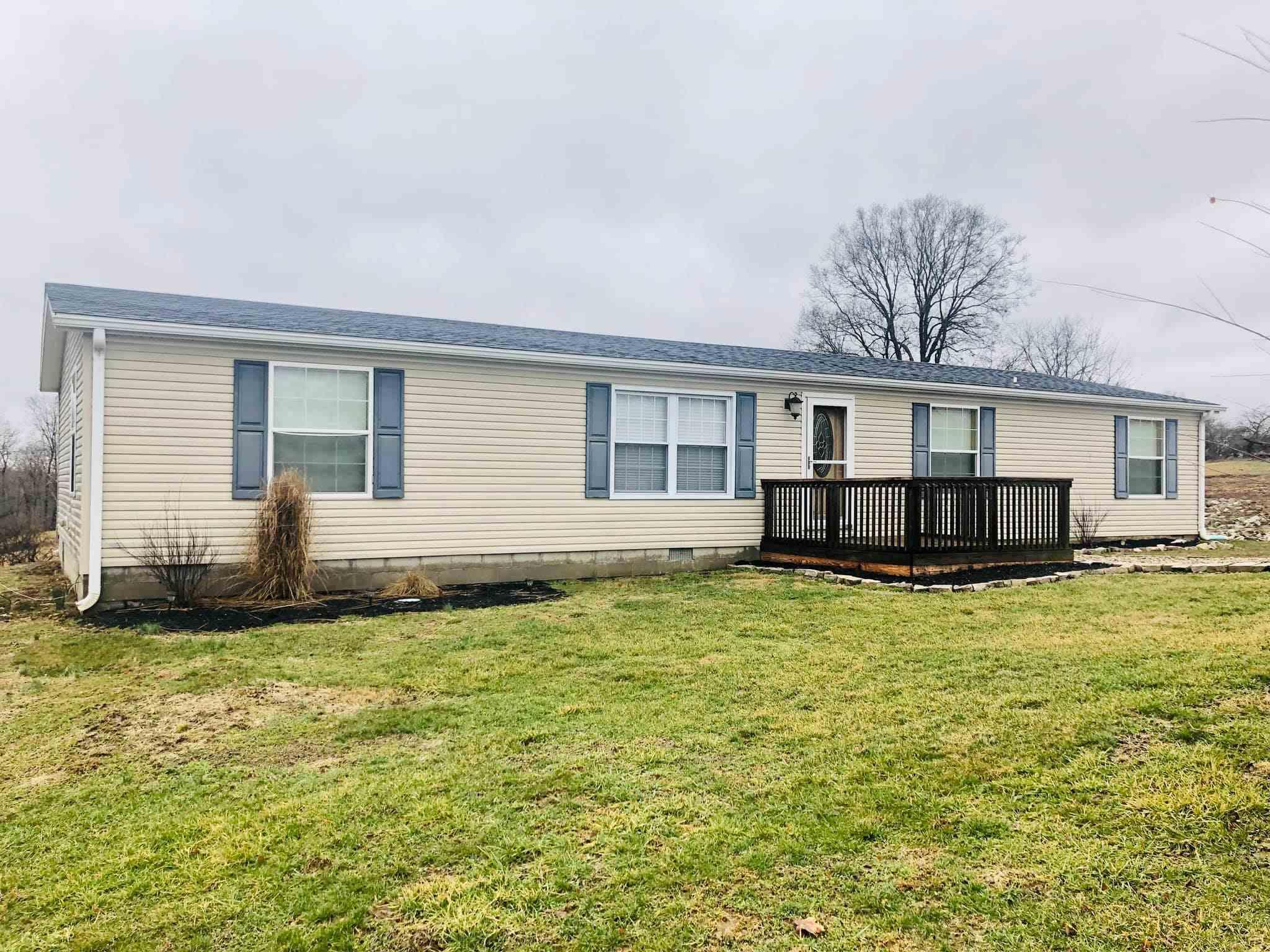 10450 Tunnelton Road Bedford, IN 47421 - Photo 2 of 31