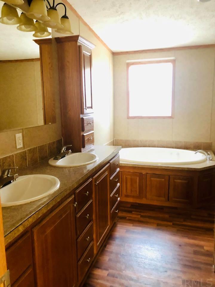 10450 Tunnelton Road Bedford, IN 47421 - Photo 25 of 31