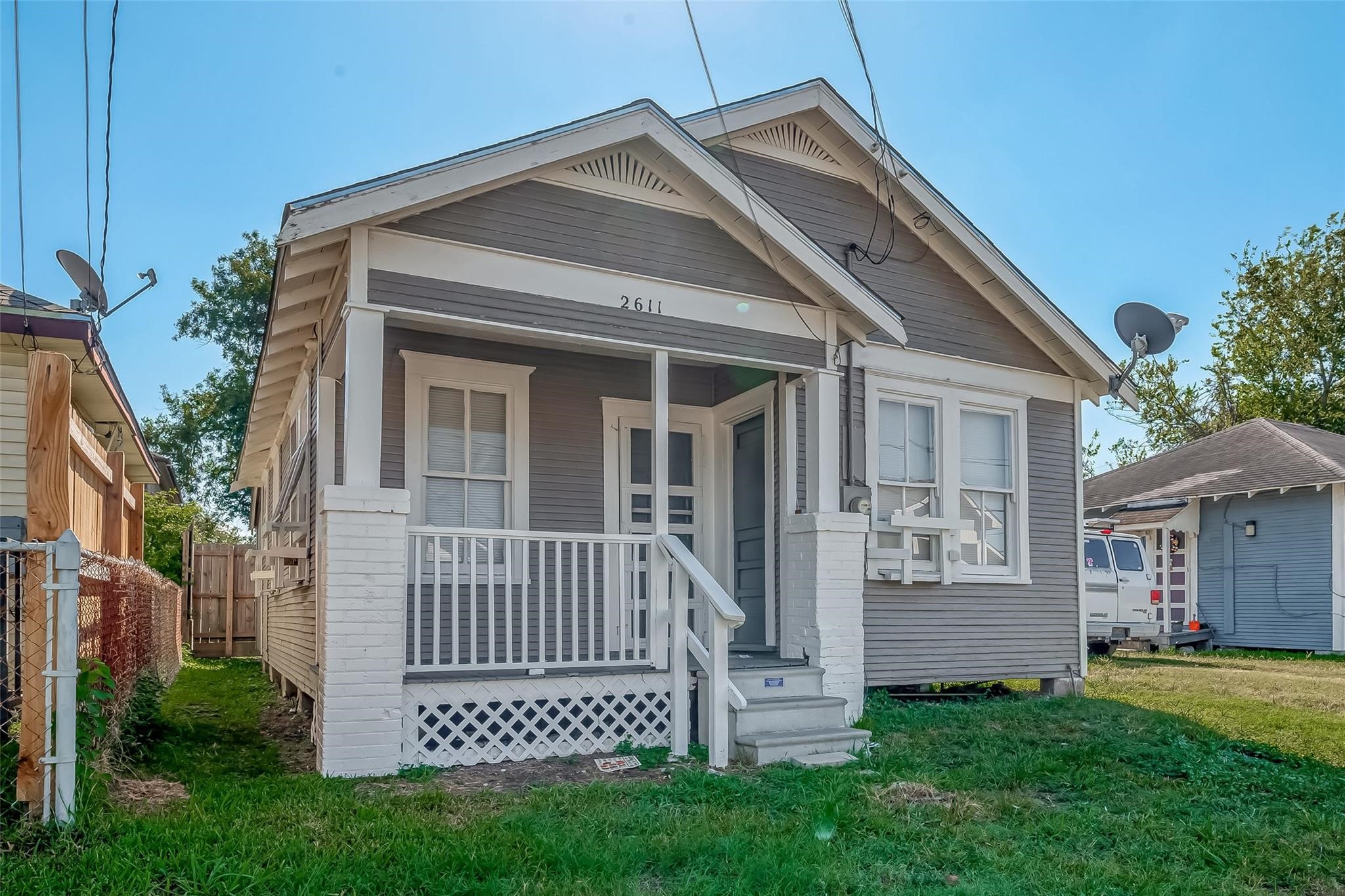 2611 Tierwester Street Houston, TX 77004 - Photo 2 of 20