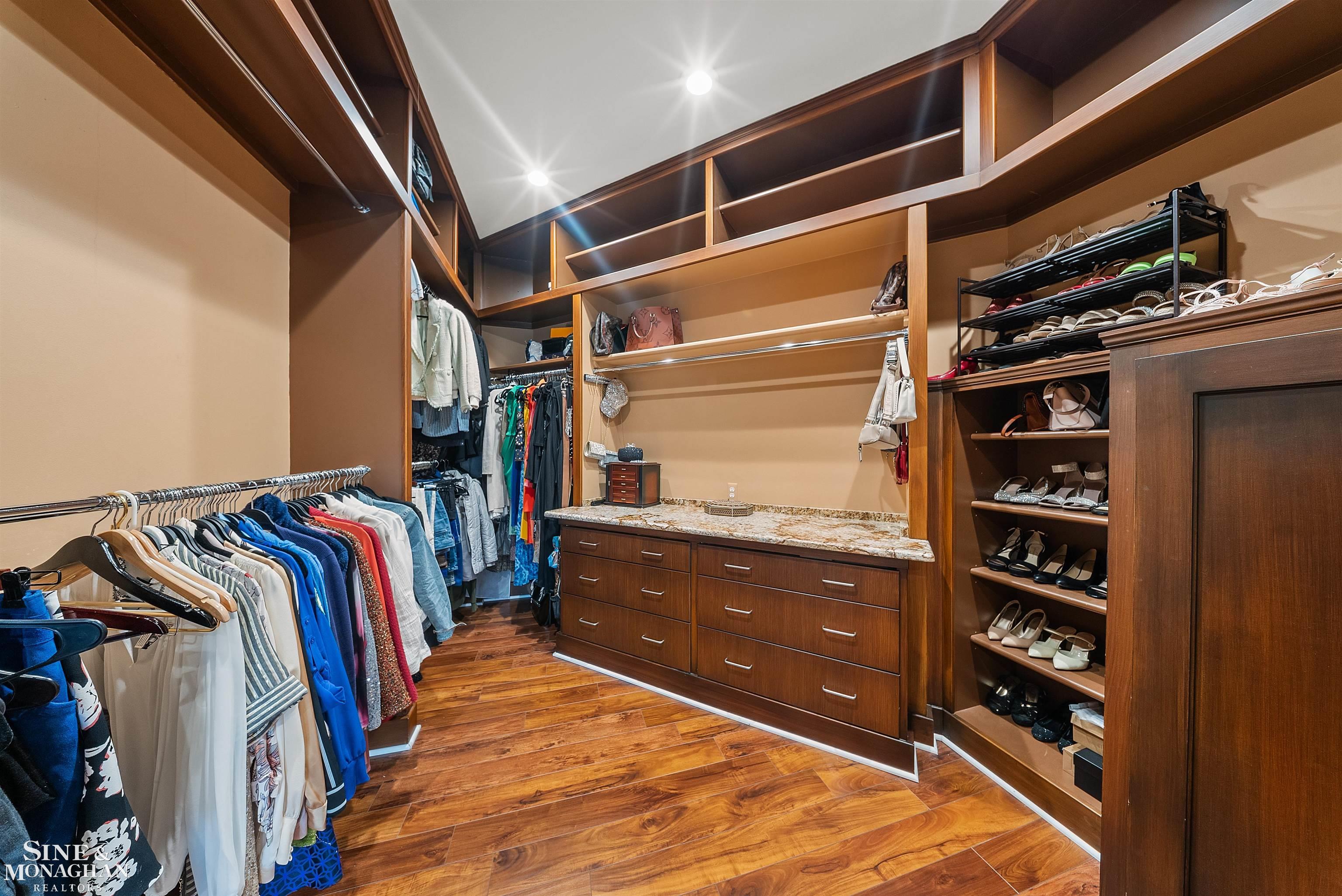 99 Renaud Road Grosse Pointe, MI 48236 - Photo 84 of 91 Huge Closets