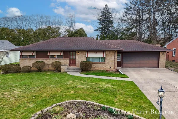 $329,000 | 900 Maynard Northwest, Grand Rapids, MI 49504