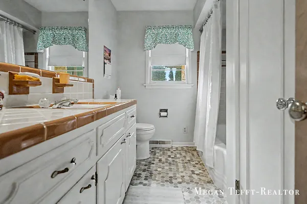 $329,000 | 900 Maynard Northwest, Grand Rapids, MI 49504