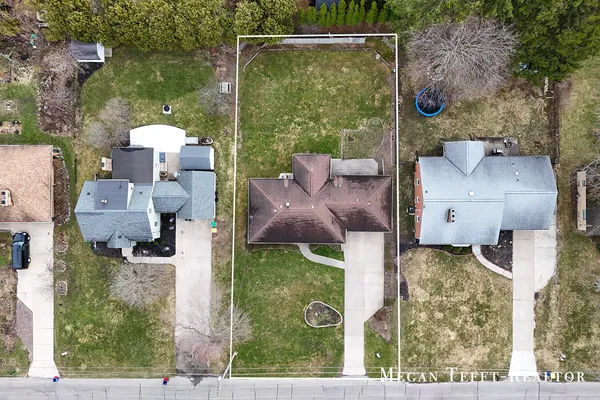 $329,000 | 900 Maynard Northwest, Grand Rapids, MI 49504