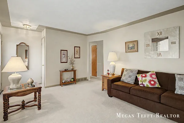 $329,000 | 900 Maynard Northwest, Grand Rapids, MI 49504