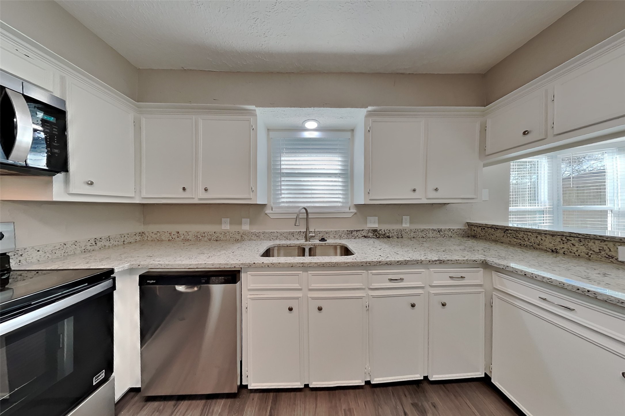 6807 River Mill Drive Spring, TX 77379 - Photo 5 of 24