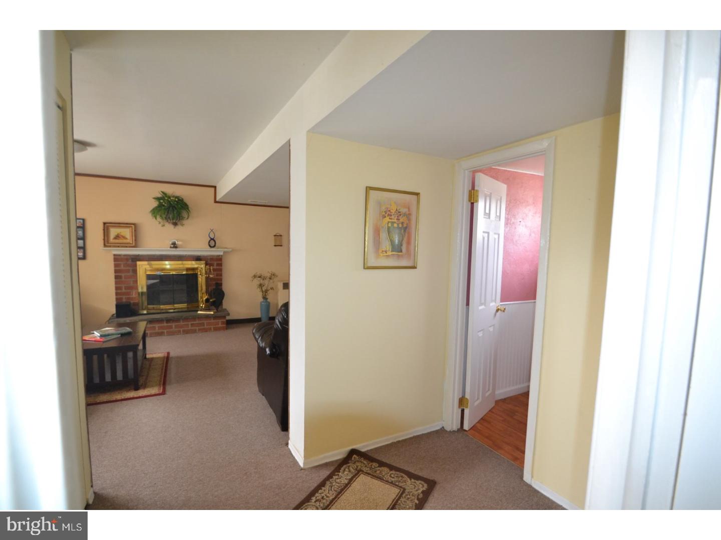 1353 Provident Road Southampton, PA 18966 - Photo 17 of 25 Hallway