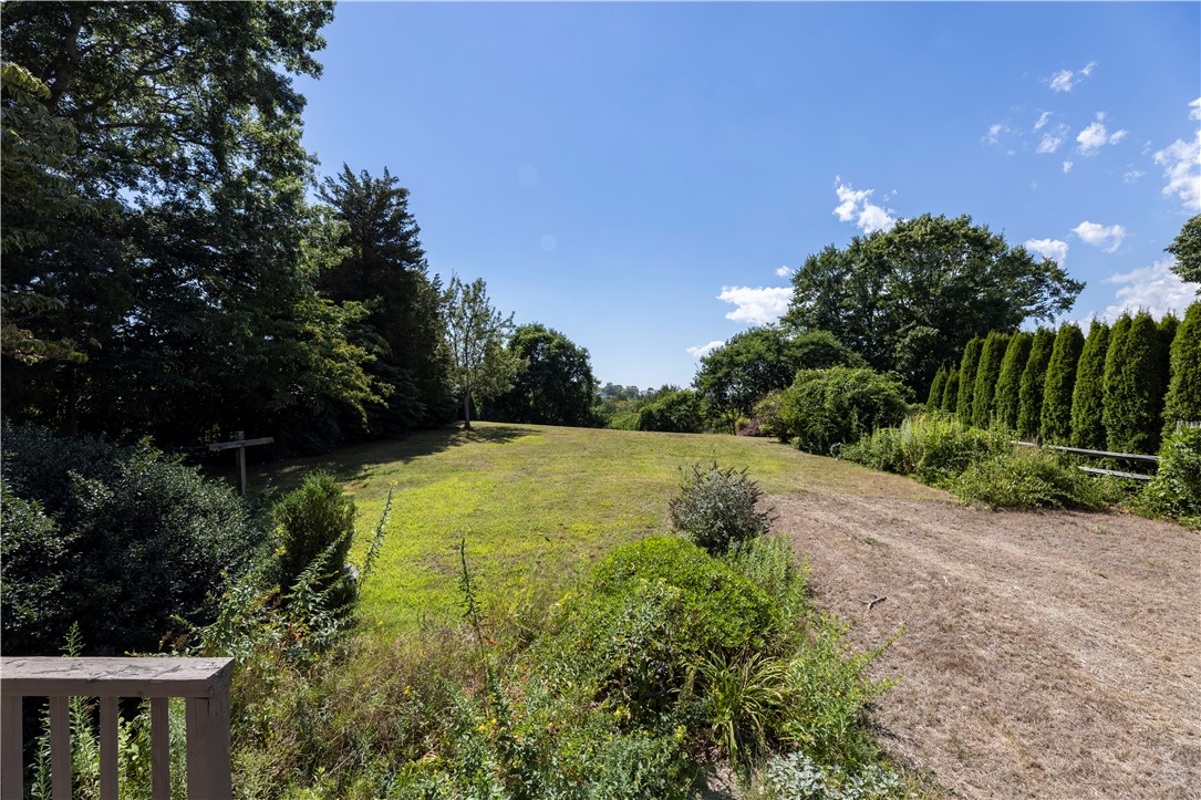 119 Avondale Road Westerly, RI 02891 - Photo 7 of 40 Gallery Image 7