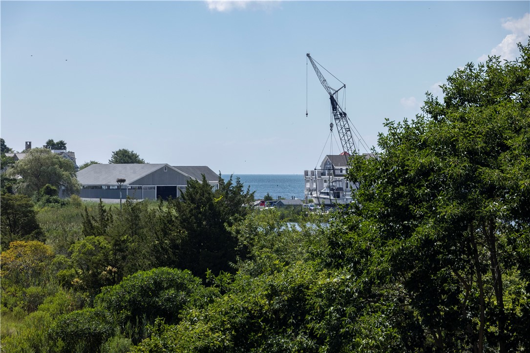 119 Avondale Road Westerly, RI 02891 - Photo 9 of 40 Gallery Image 9
