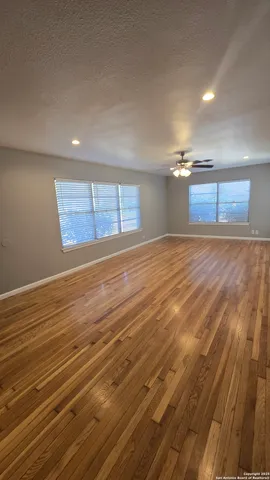 $1,800 | 606 Shadywood Lane, San Antonio, TX 78216