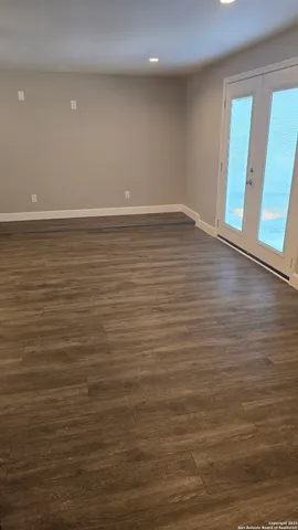 $1,800 | 606 Shadywood Lane, San Antonio, TX 78216