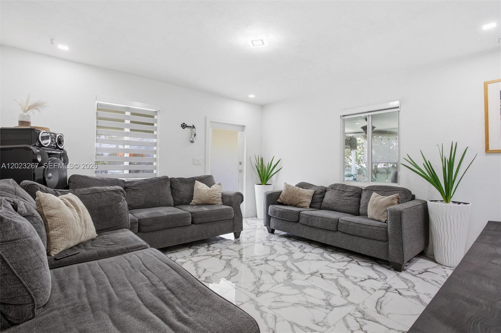 301 Southwest 36th Avenue Miami, FL 33135 - Photo 15 of 54