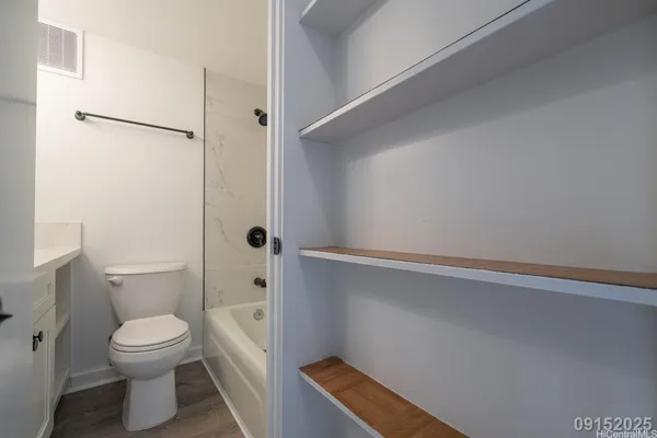 $2,650 | 45-697 Kamehameha Highway, Unit 204, Kaneohe, HI 96744