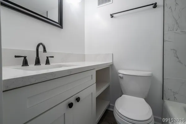 $2,650 | 45-697 Kamehameha Highway, Unit 204, Kaneohe, HI 96744