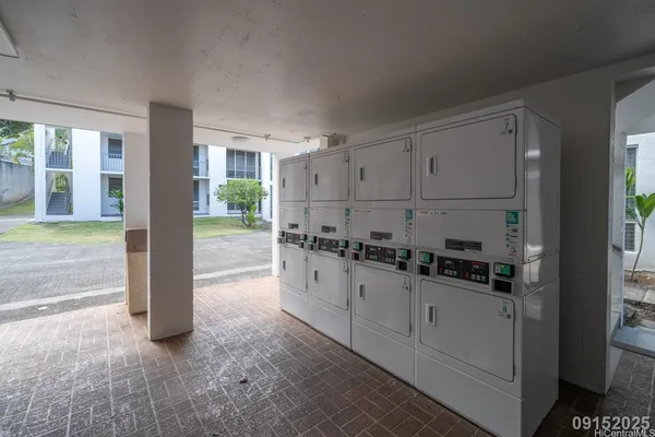 $2,650 | 45-697 Kamehameha Highway, Unit 204, Kaneohe, HI 96744