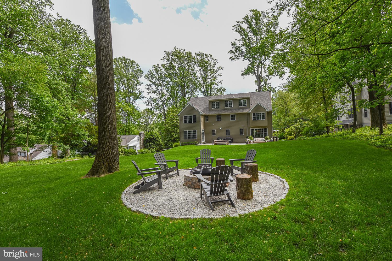 688 Knox Road Wayne, PA 19087 - Photo 49 of 51 Built in Firepit