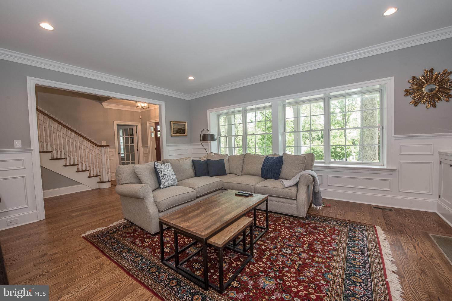 688 Knox Road Wayne, PA 19087 - Photo 7 of 51 Living Room