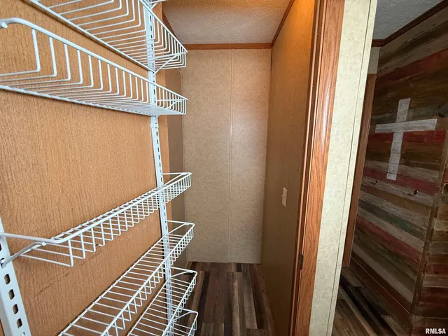 $114,900 | 90 Wheather Drive, Xenia, IL 62899