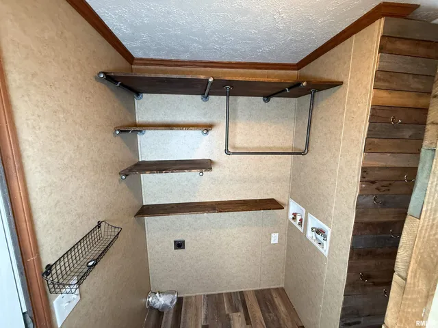 $114,900 | 90 Wheather Drive, Xenia, IL 62899