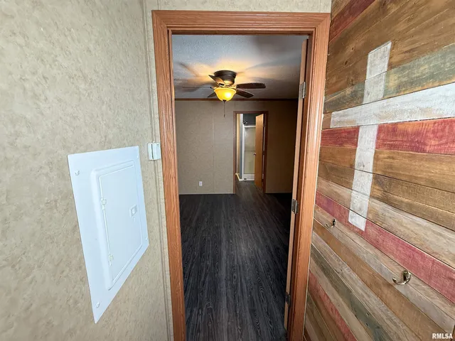 $114,900 | 90 Wheather Drive, Xenia, IL 62899