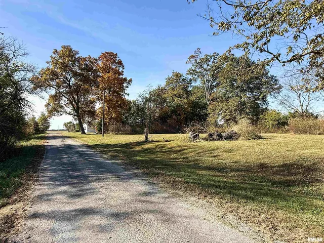 $114,900 | 90 Wheather Drive, Xenia, IL 62899