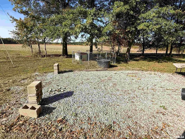 $114,900 | 90 Wheather Drive, Xenia, IL 62899