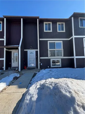 $2,095 | 207 Parkwood Drive, Cranberry Township, PA 16066