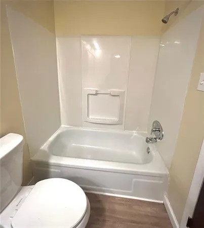 $1,900 | 207 Parkwood Drive, Cranberry Township, PA 16066