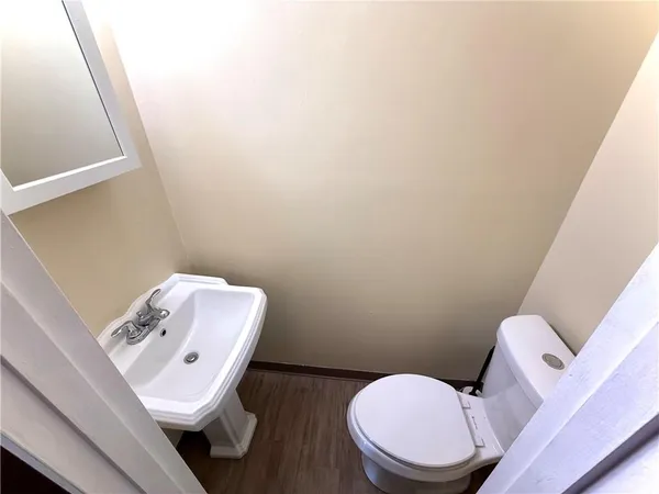 $1,900 | 207 Parkwood Drive, Cranberry Township, PA 16066