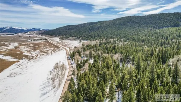 $995,000 | 3626 Meadow View Lane, Island Park, ID 83429