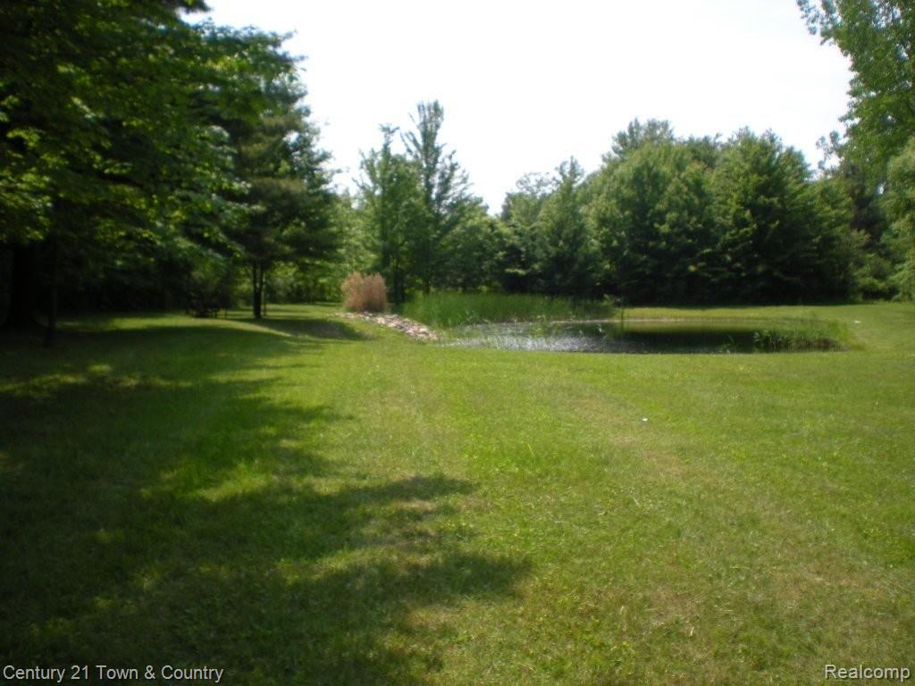 5231 Davis Road St. Clair, MI 48079 - Photo 12 of 16 DSCN2242.JPG