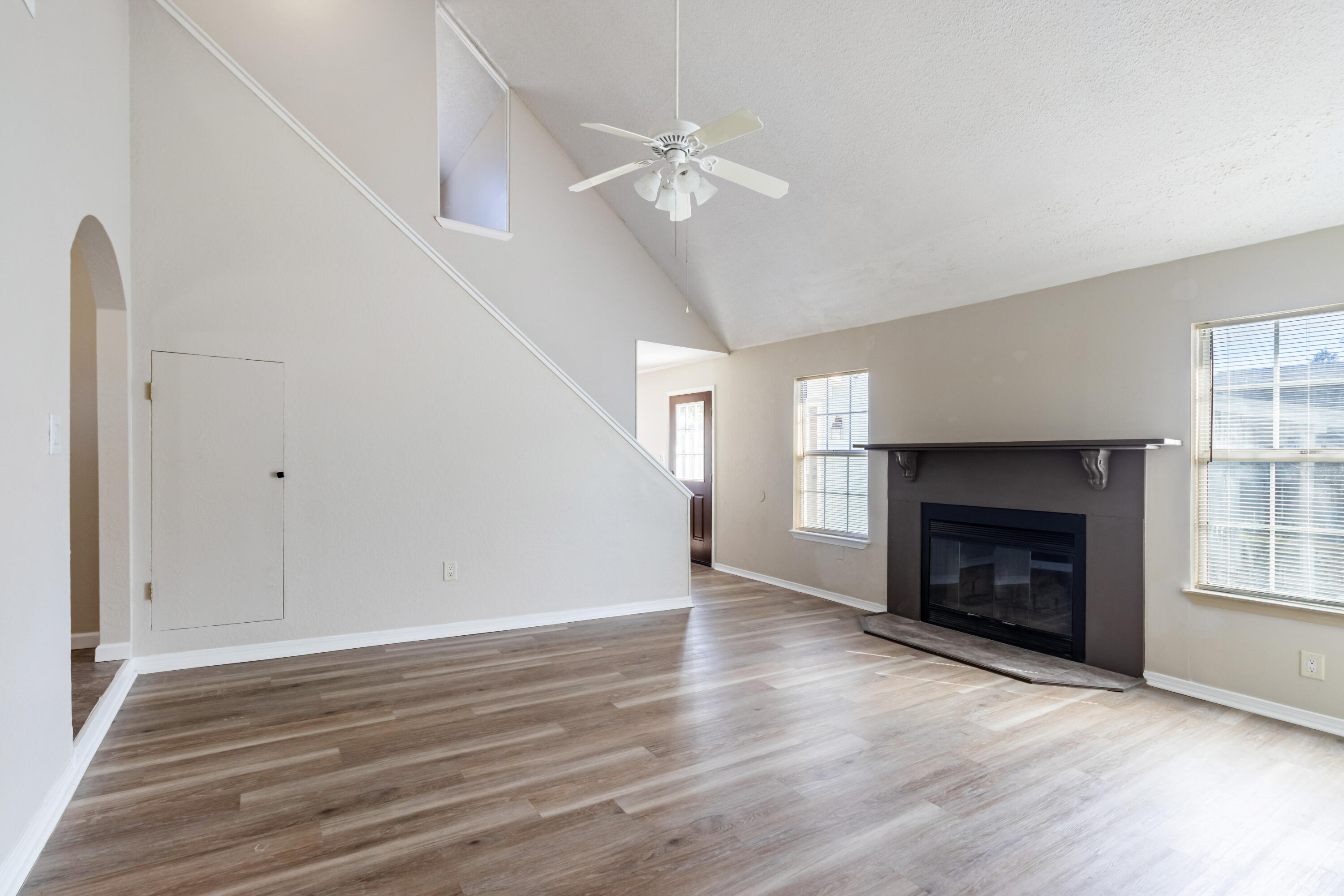 4565 Scarlet Drive Crestview, FL 32539 - Photo 16 of 32 d0698196-1980-4151-b782-a3ae26acd4bf - 0