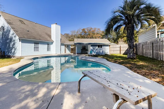 $335,000 | 4565 Scarlet Drive, Crestview, FL 32539