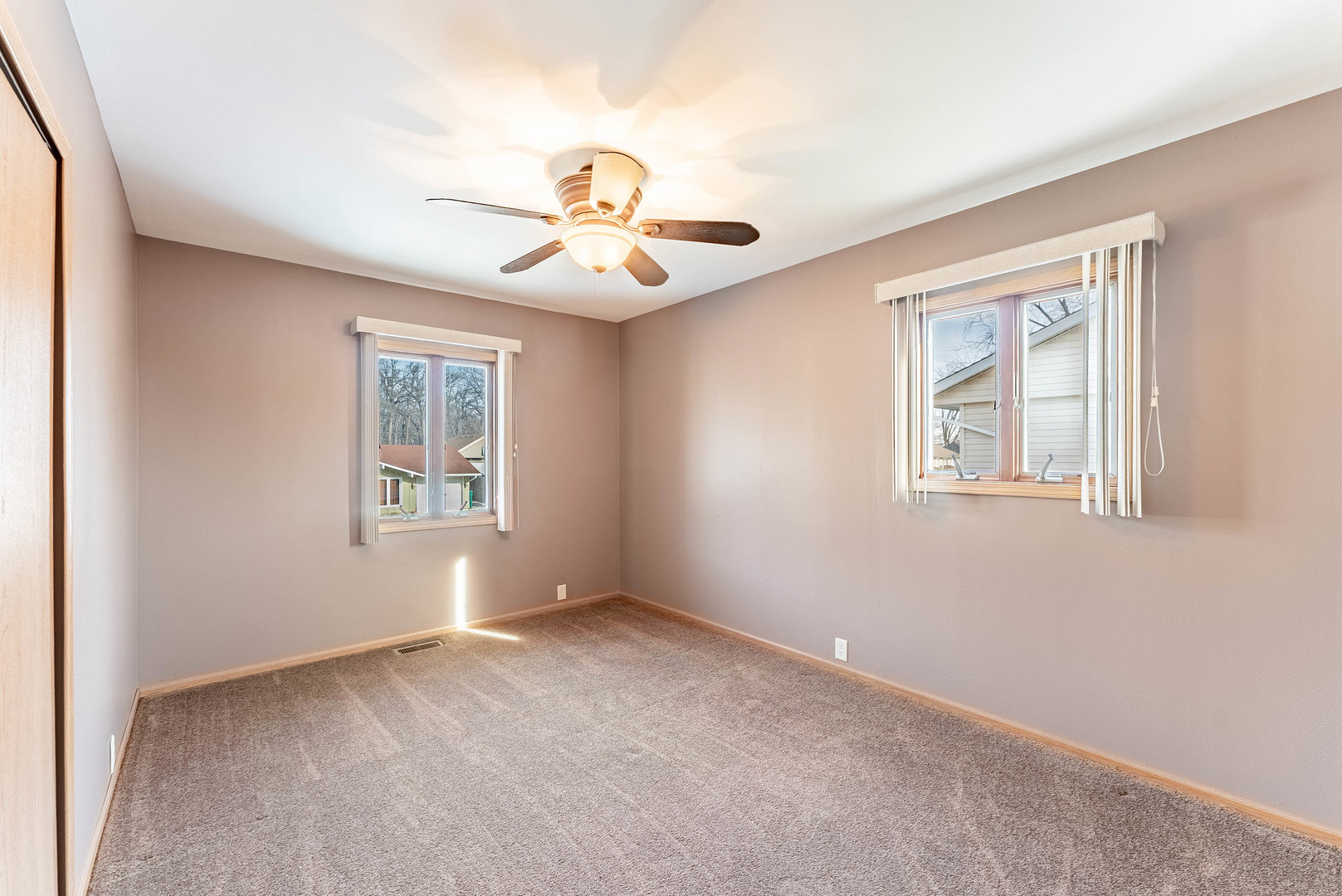 729 Yates Avenue Romeoville, IL 60446 - Photo 14 of 18 a view of an empty room with a window