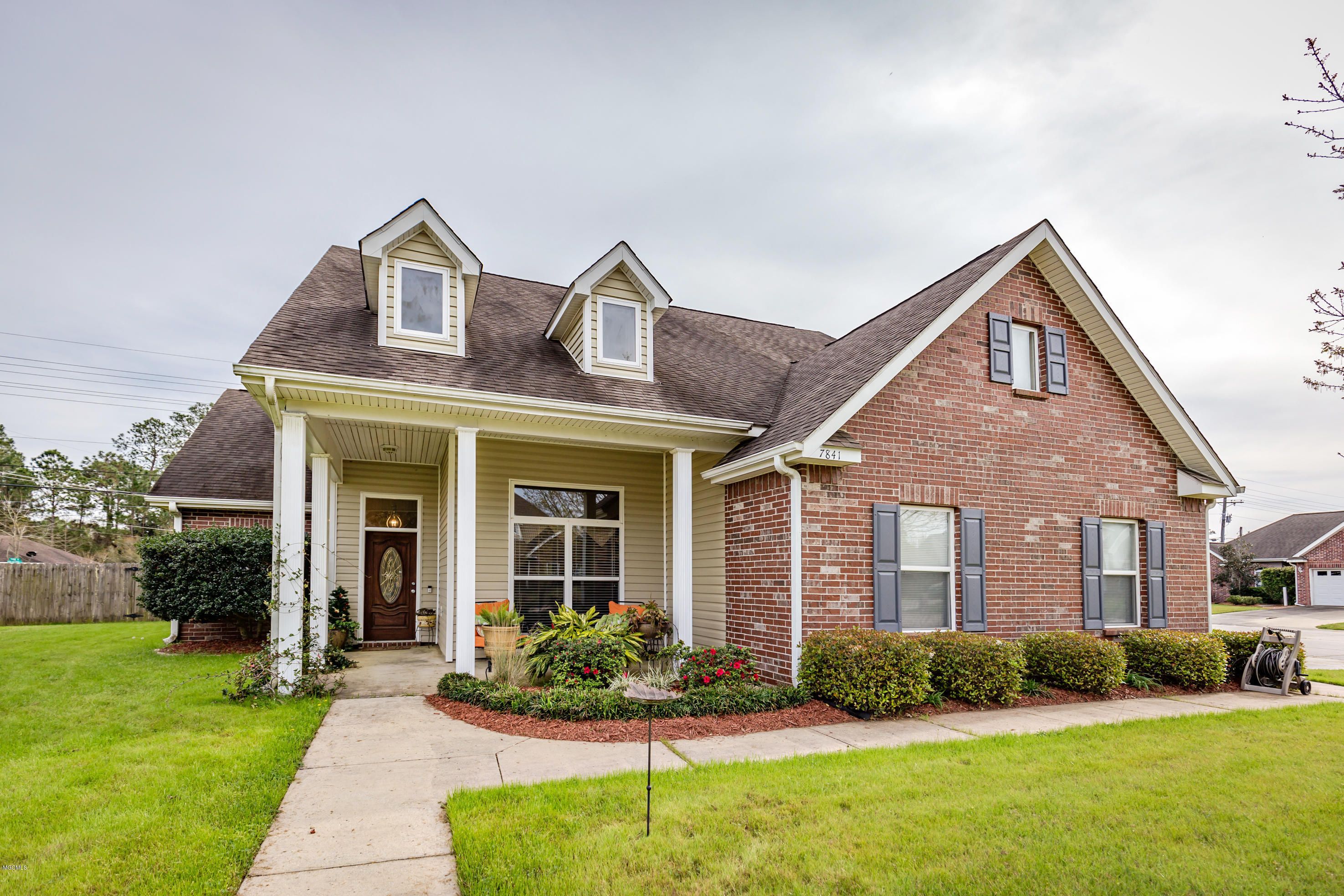 7841 Rue Morgan Ocean Springs, MS 39564 - Photo 1 of 45 IMG_2959
