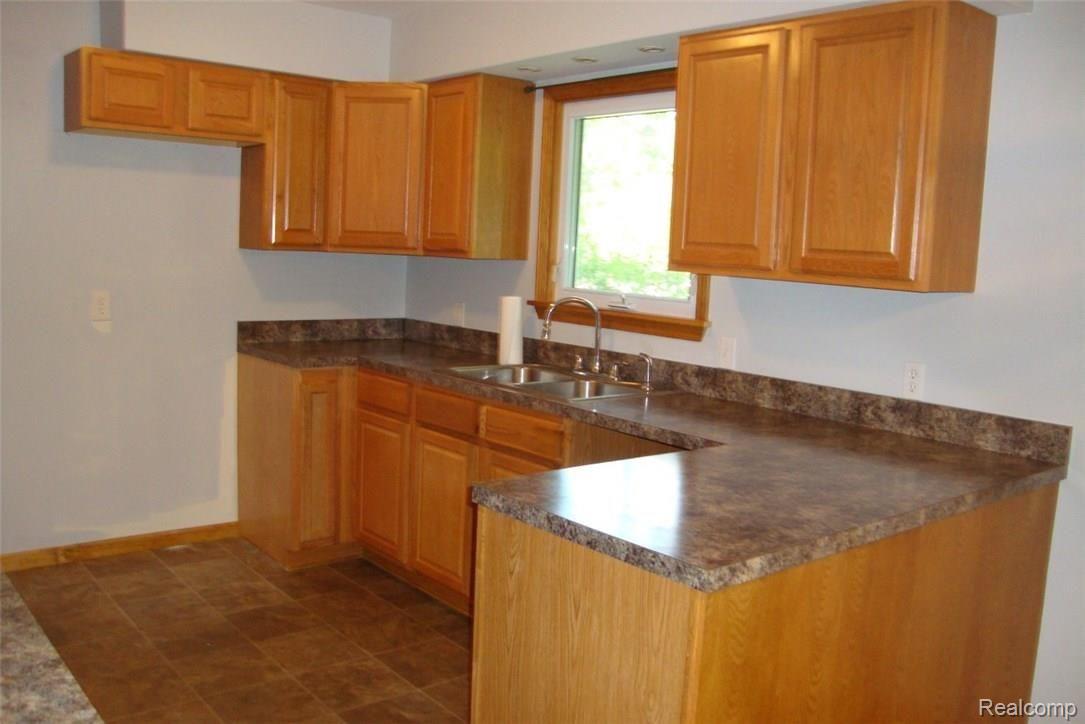2510 North Irish Road Davison, MI 48423 - Photo 6 of 23 DSC00071.jpg