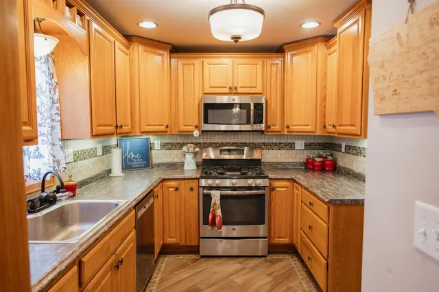 $184,000 | 226 South Linton Street, Blue Earth, MN 56013