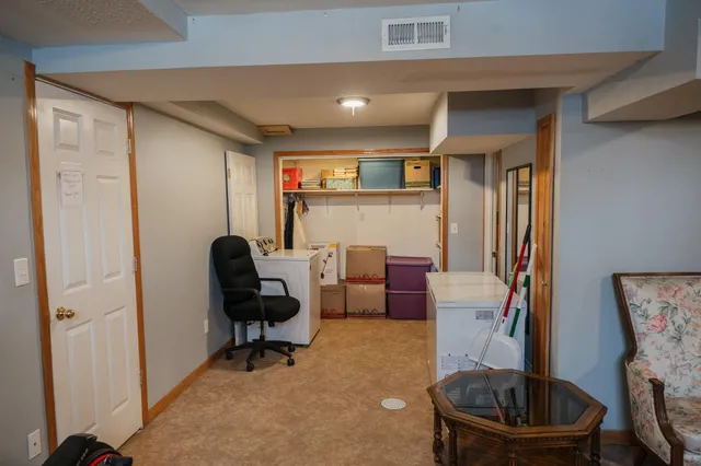 $184,000 | 226 South Linton Street, Blue Earth, MN 56013