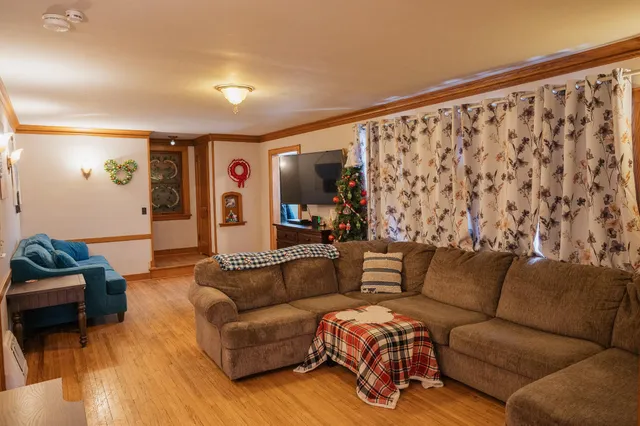 $184,000 | 226 South Linton Street, Blue Earth, MN 56013