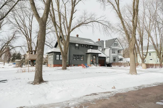 $184,000 | 226 South Linton Street, Blue Earth, MN 56013